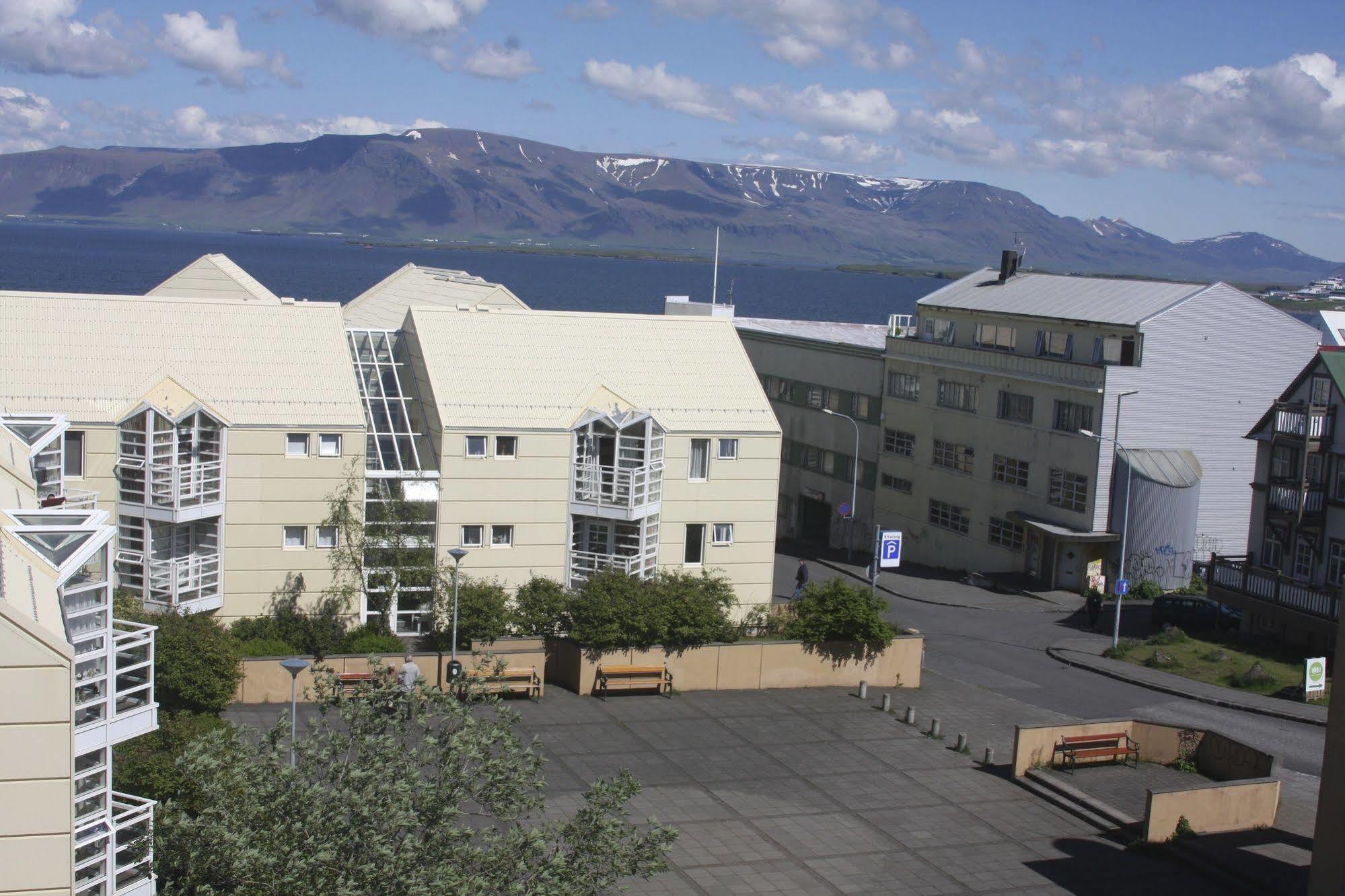 Aurora Aparthotel